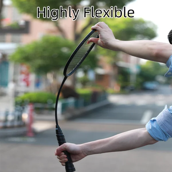 cn-11134207-7qukw-li2tanuuth124f.webp Carbon Fiber Badminton Racket – 4U G5